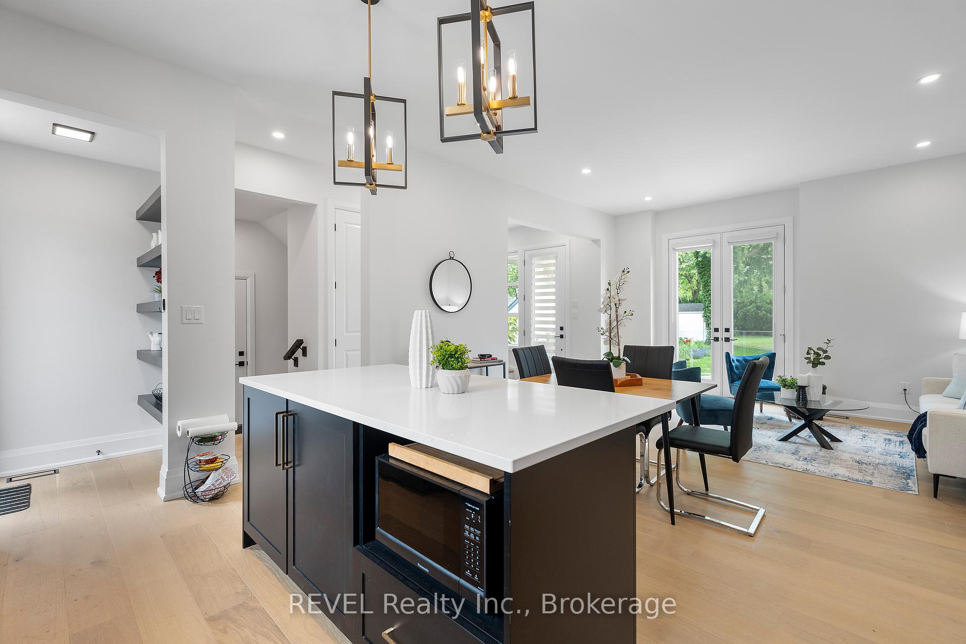 Photo of 10 PAXTON Avenue, St. Catharines, ON L2N 5H8