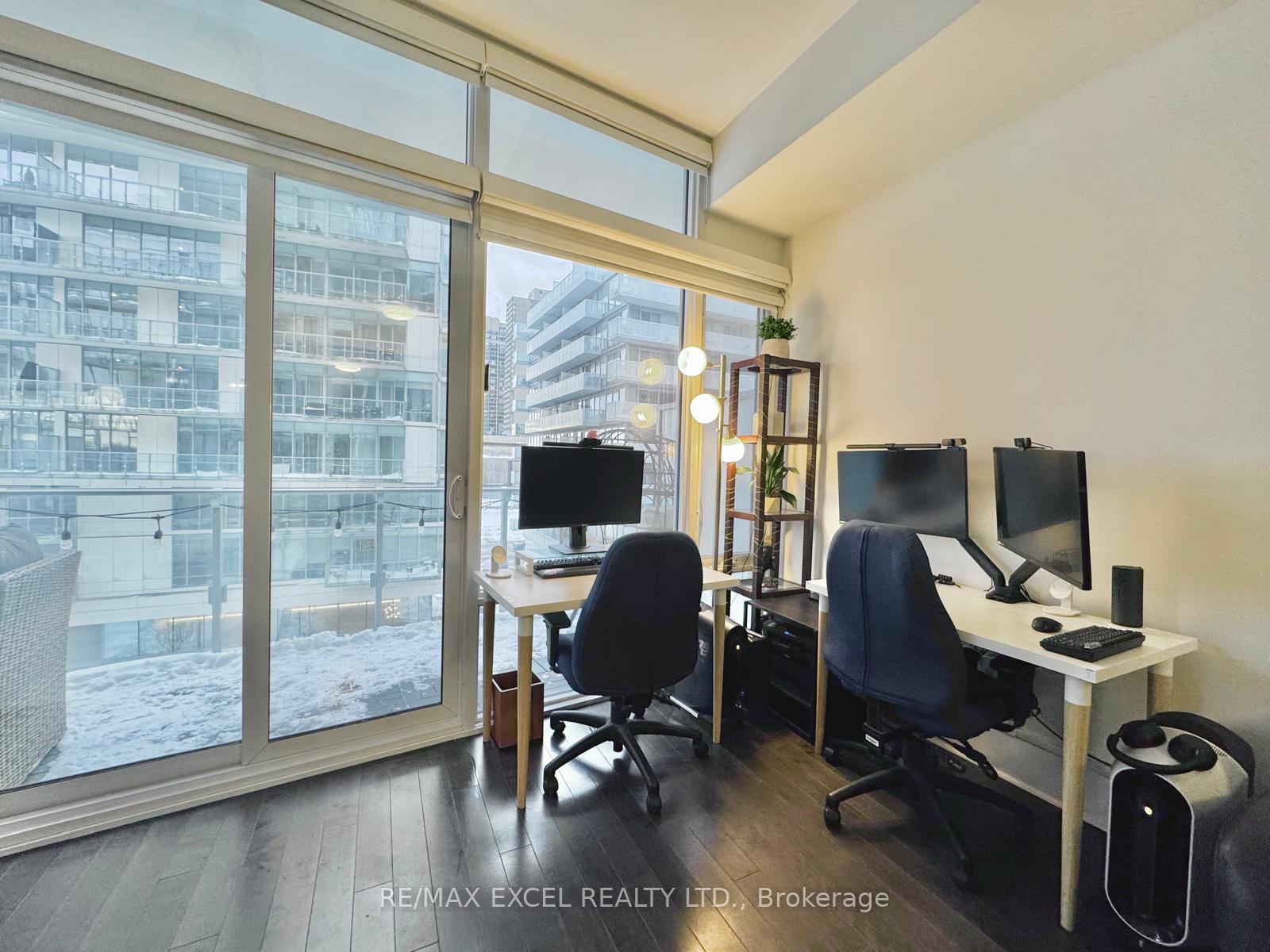 2 Bedrooms Condo at 29 Queens, Toronto For sale