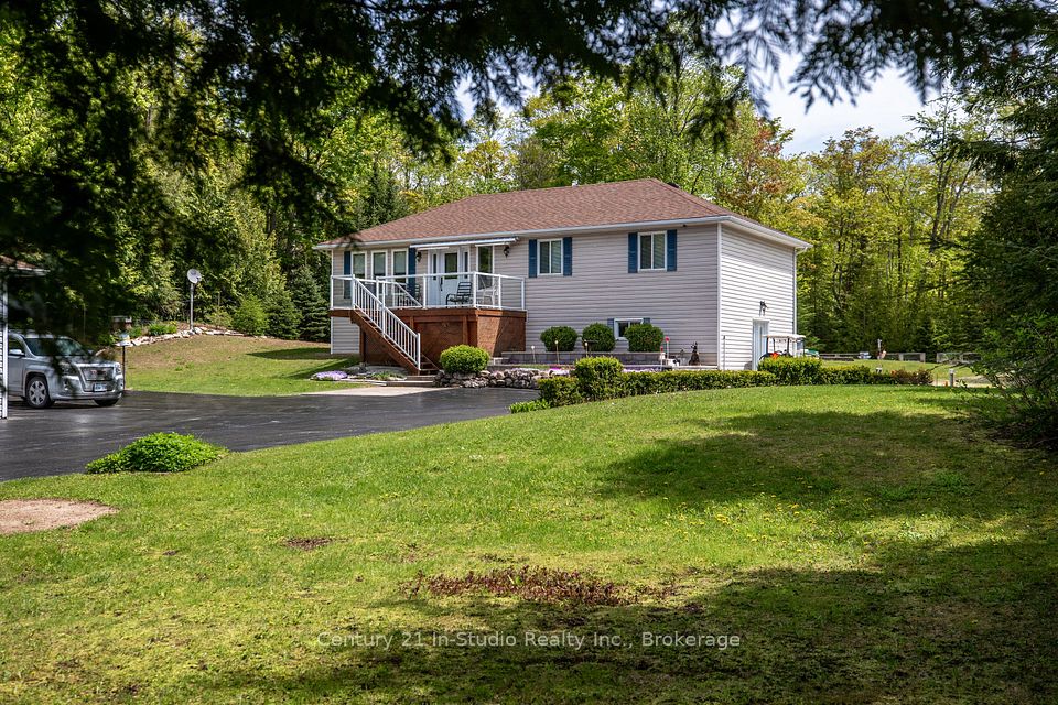 31 Hemlock Road, South Bruce Peninsula, ON N0H 2T0