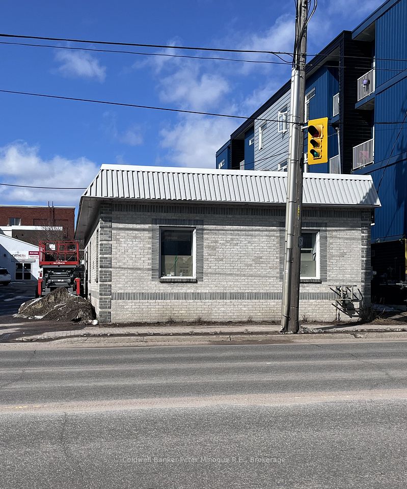 1180 Cassells