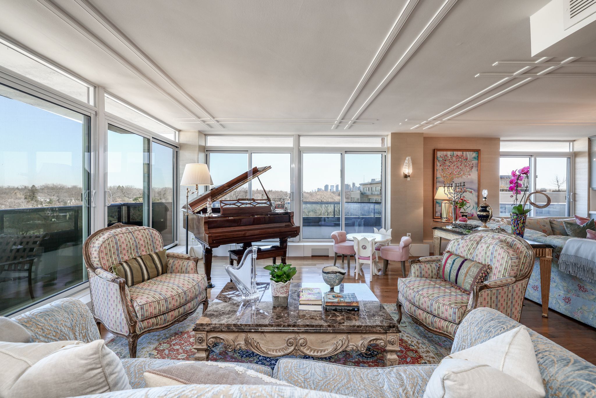 2600 Bathurst Street 801