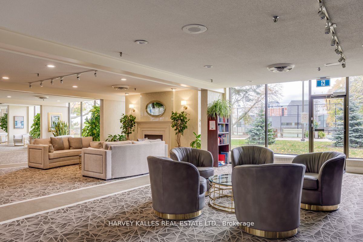 55 Skymark Drive 2903