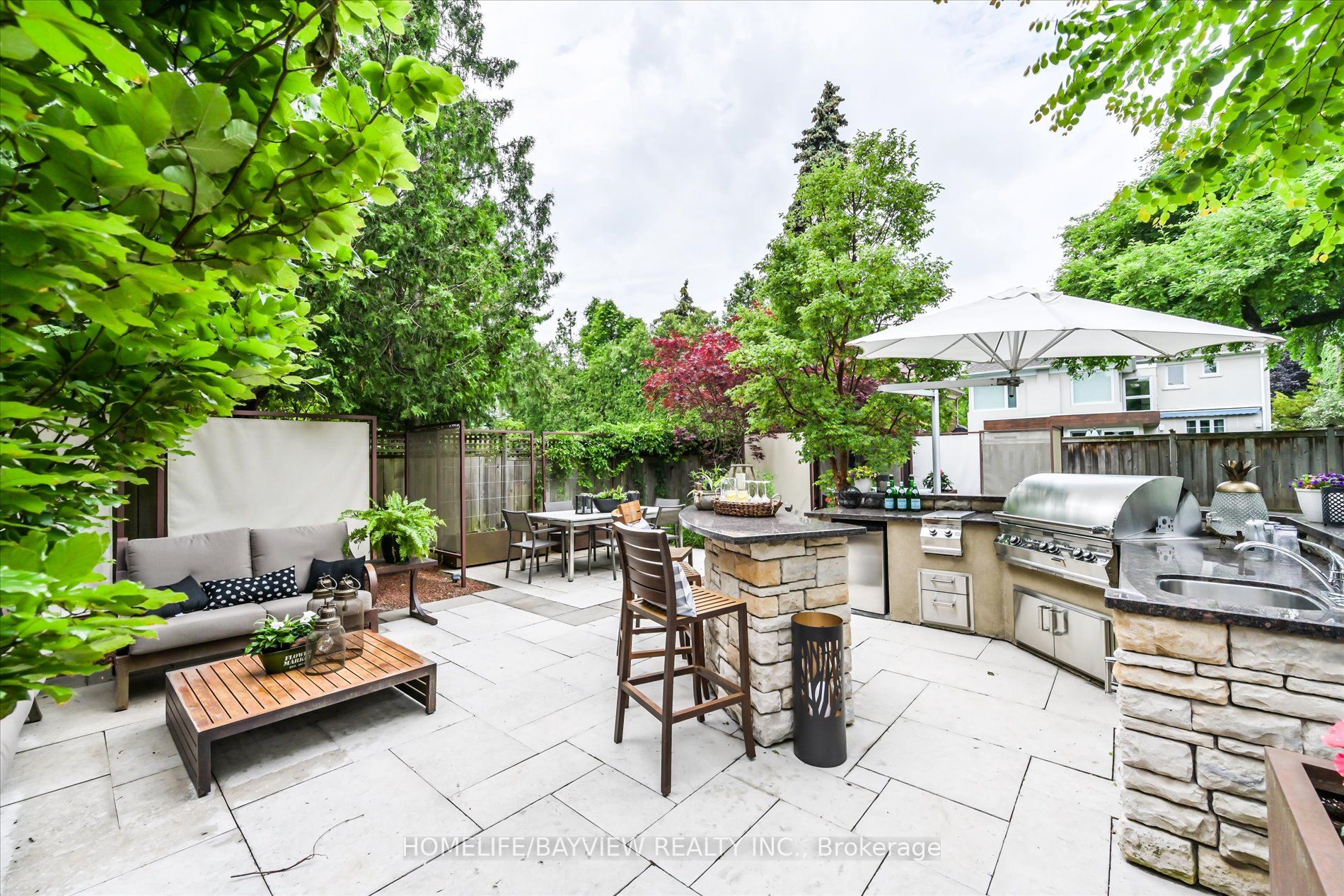 262 Lytton Boulevard