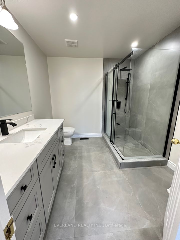 7 Bassett Avenue