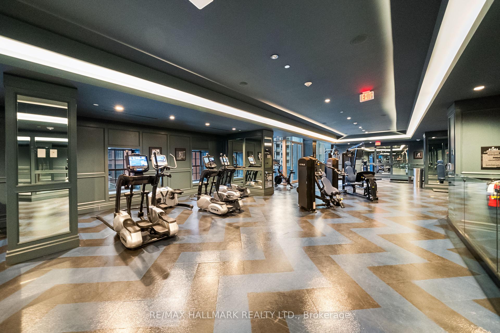2 Bedrooms Condo at 88 Blue Jays, Toronto For sale