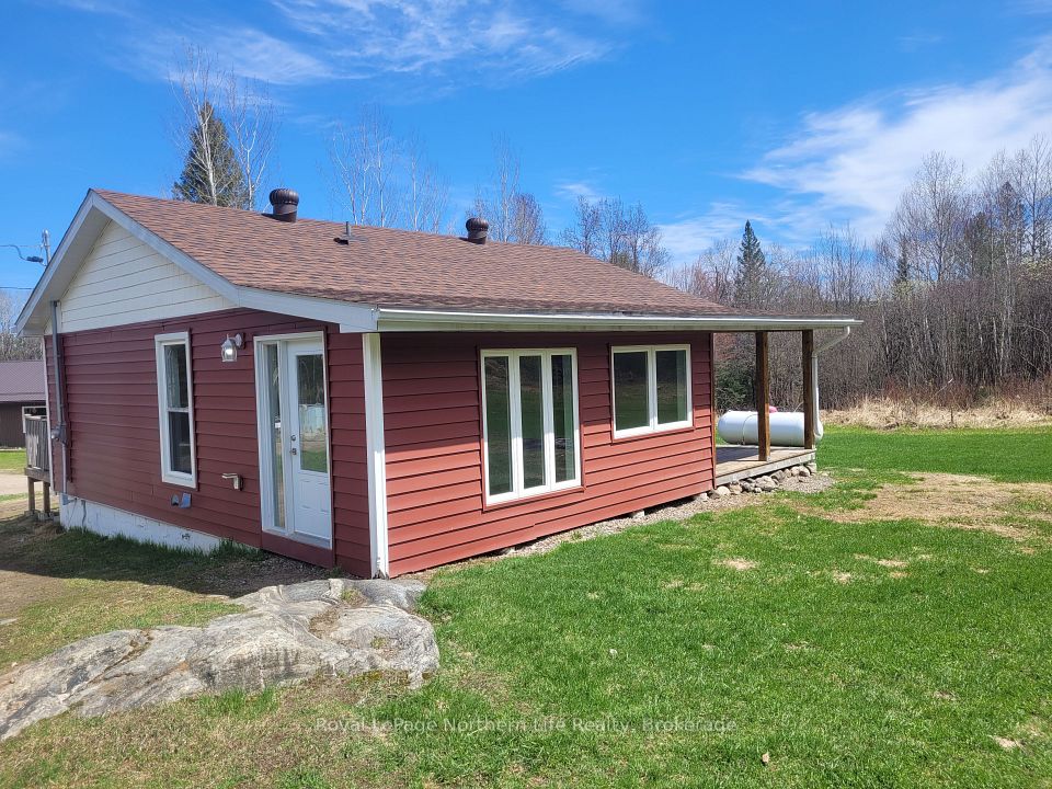 38 Montreuil Road, Mattawan, ON P0H 1V0