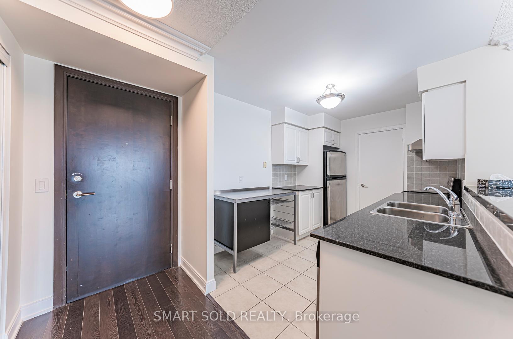 3 Bedrooms Condo at 238 Bonis, Toronto For sale