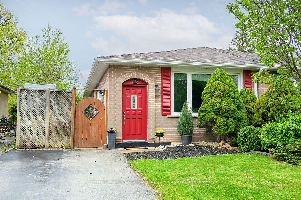 138 Oakdale