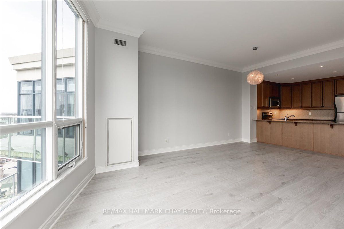 33 Ellen Street, #PH-09
