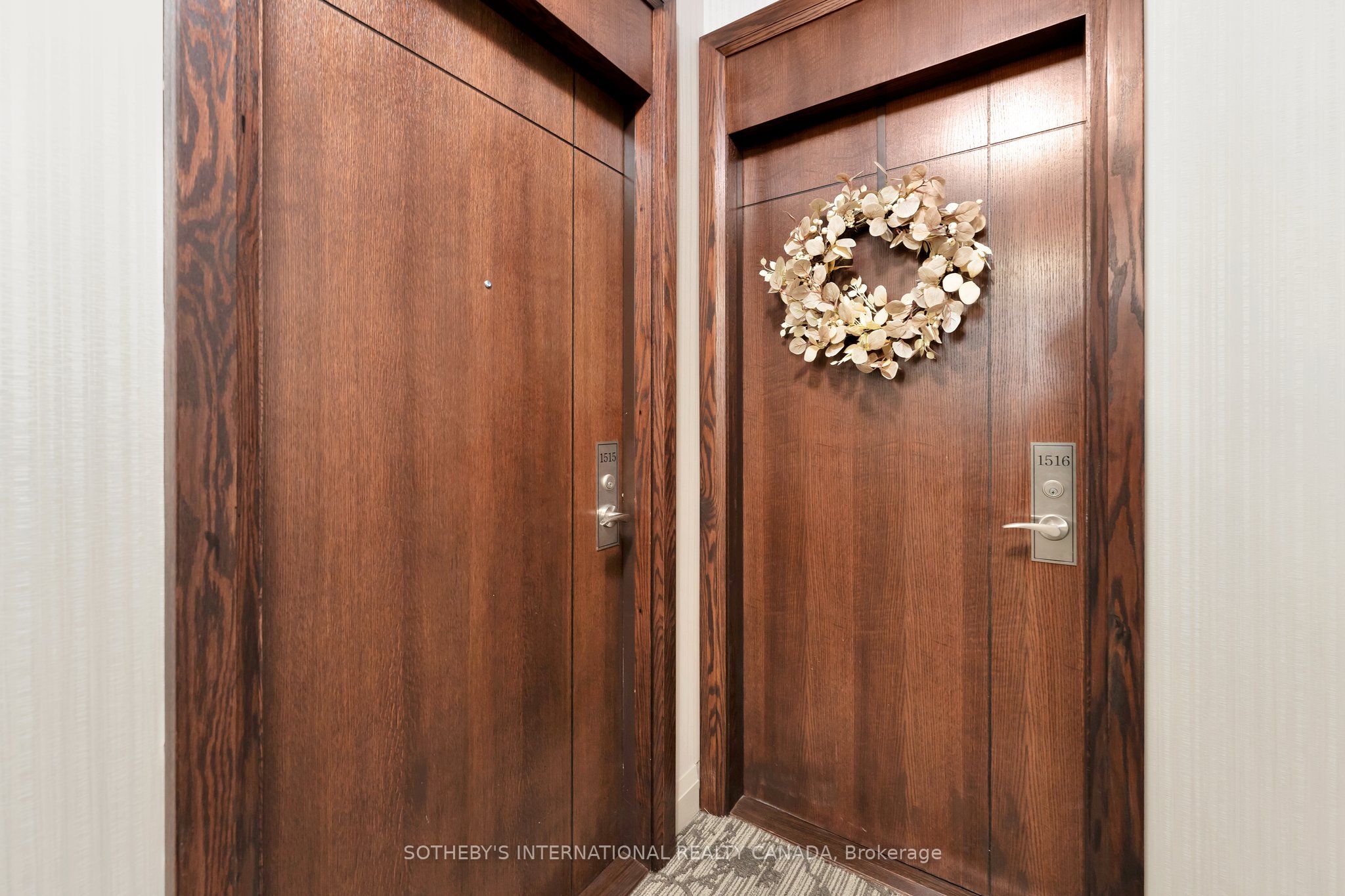 339 Rathburn Road W, #1516