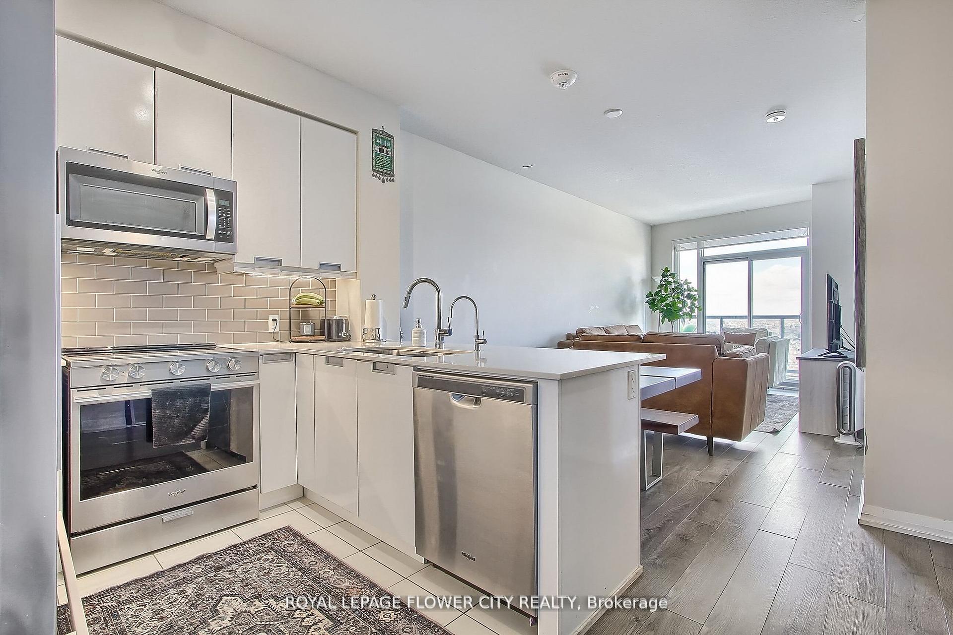 1 Bedroom Condo at 65 Watergarden, Mississauga For sale