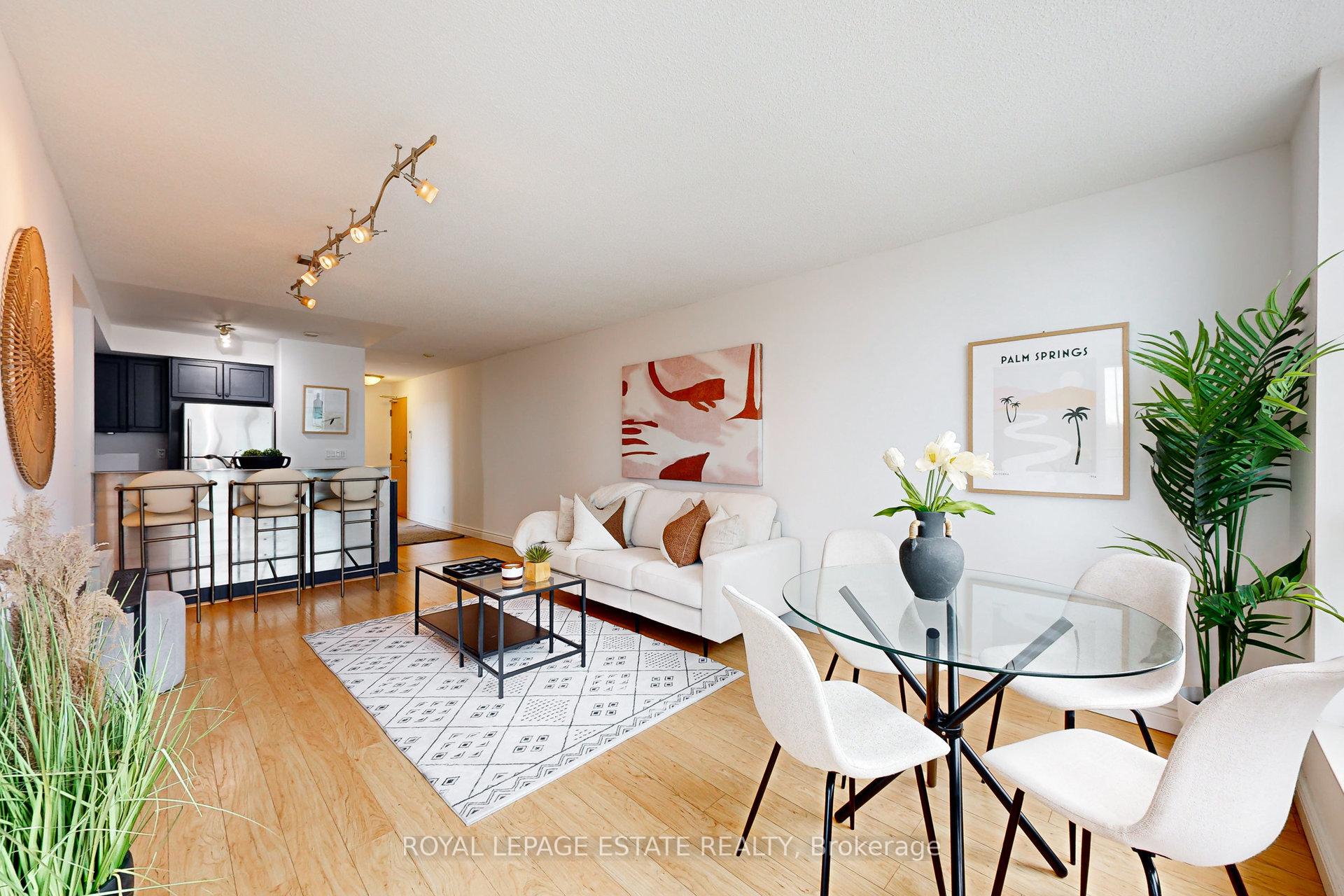2 Bedrooms Condo at 185 Legion,  Toronto For sale