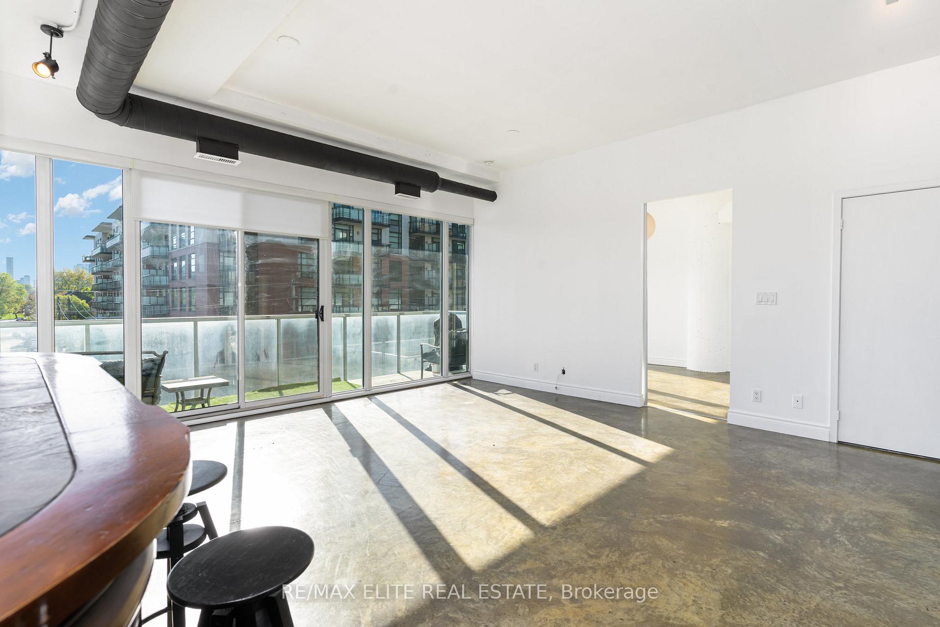 2 Bedrooms Condo at 201 Carlaw, Toronto For sale