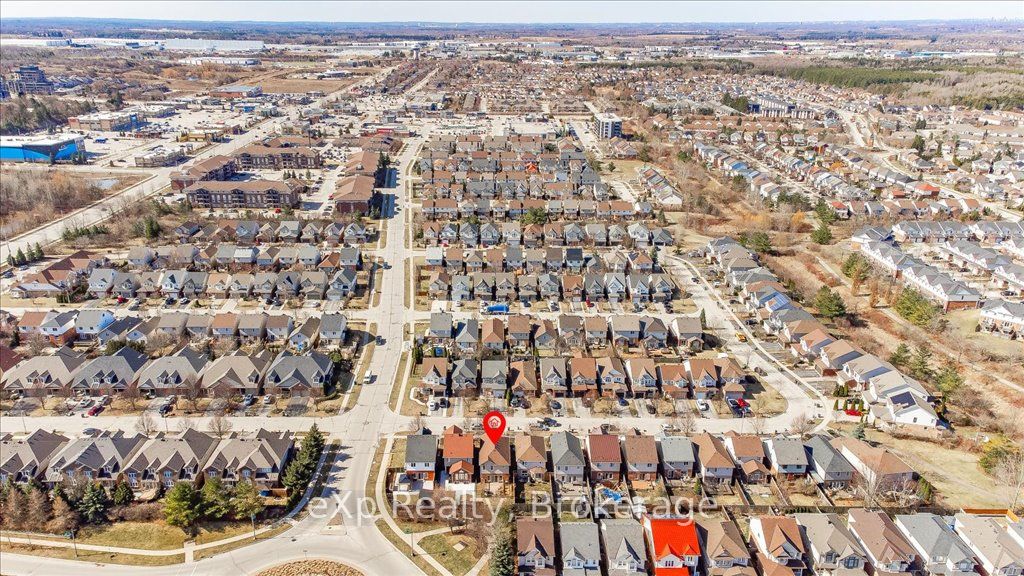 82 Lynch Circle, Guelph, ON N1L 1S1