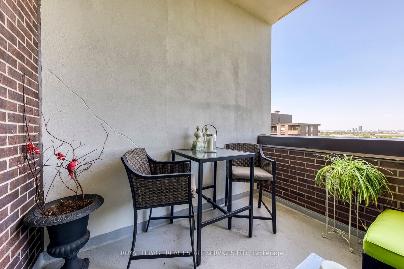 1515 Lakeshore Road E, #PH09