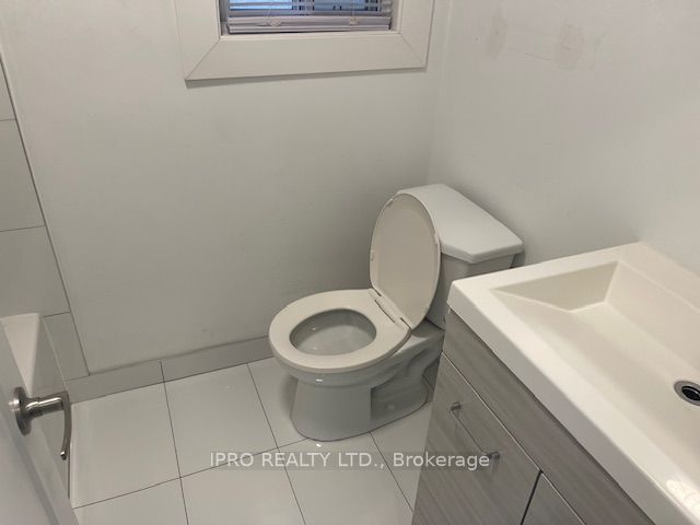 https://trreb-image.ampre.ca/Q8xkiFKfT6qvcynTIxyOZzoRXxafRKA90gk0v-kIHc4/rs:fit:960:960/wm:.5:so:0:50:.4/wmsh:10/wmt:PHNwYW4gZm9yZWdyb3VuZD0nd2hpdGUnIGZvbnQ9JzY4Jz5JUFJPIFJFQUxUWSBMVEQuLCBCcm9rZXJhZ2U8L3NwYW4-/L3RycmViL2xpc3RpbmdzLzQwLzk2LzQ4Lzg3L3AvMGJkNTdlODgtMGQ1Yi00NDk5LWJiODAtYjYxNzZlNGNhNTMyLmpwZw.jpg