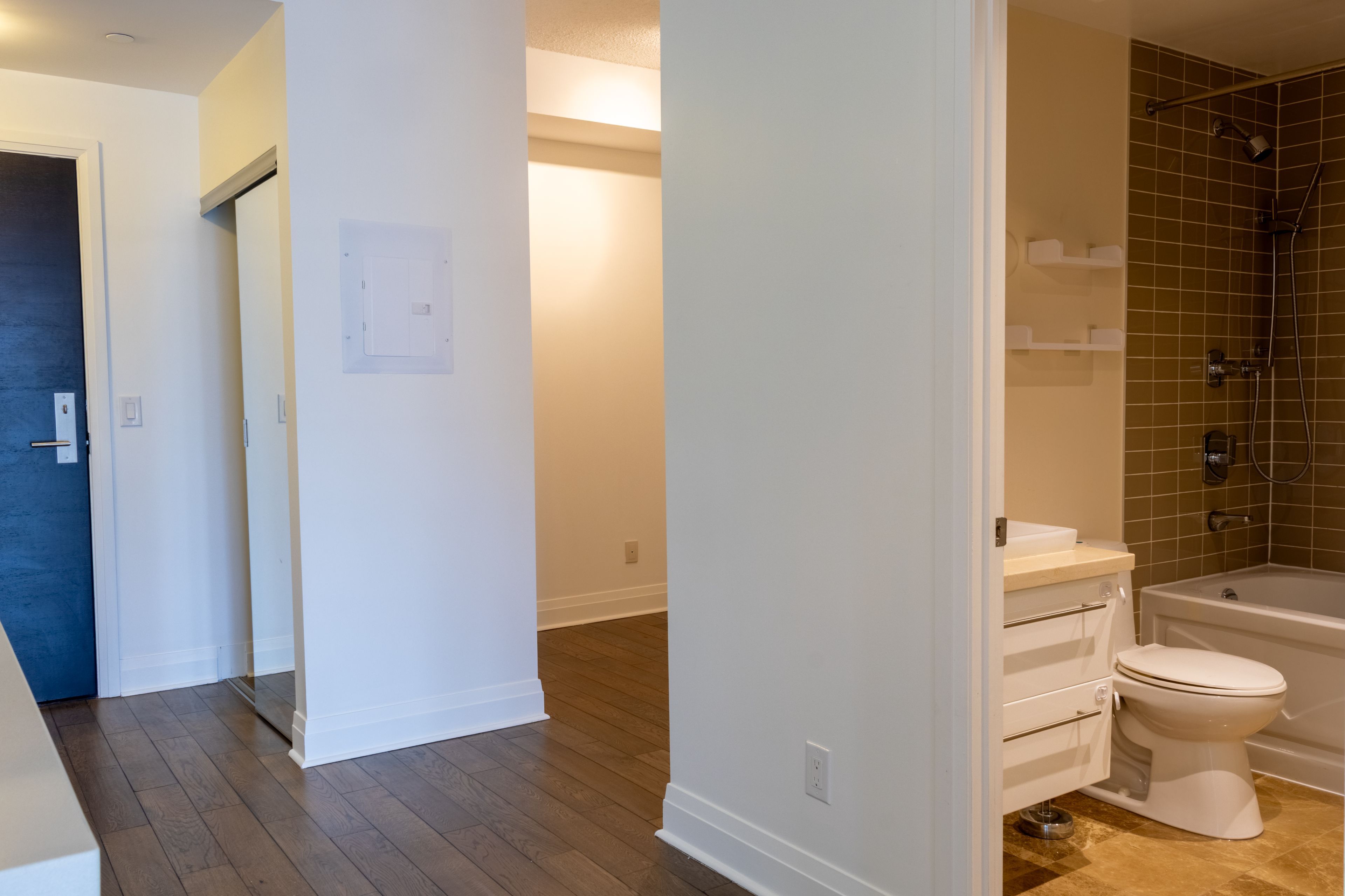 399 Spring Garden Avenue 402