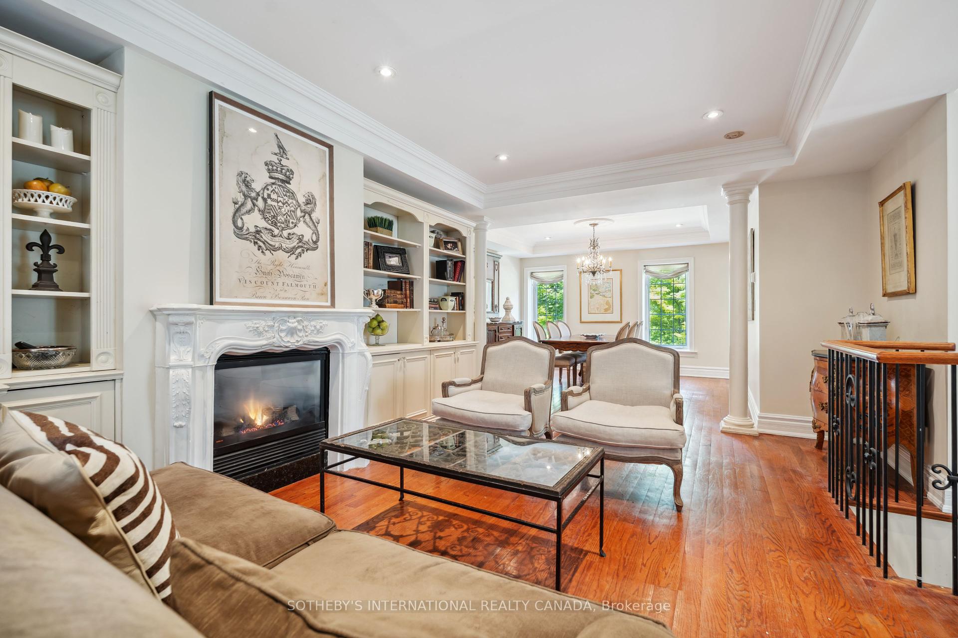 3 Bedrooms Condo at 16 Relmar, Toronto For sale