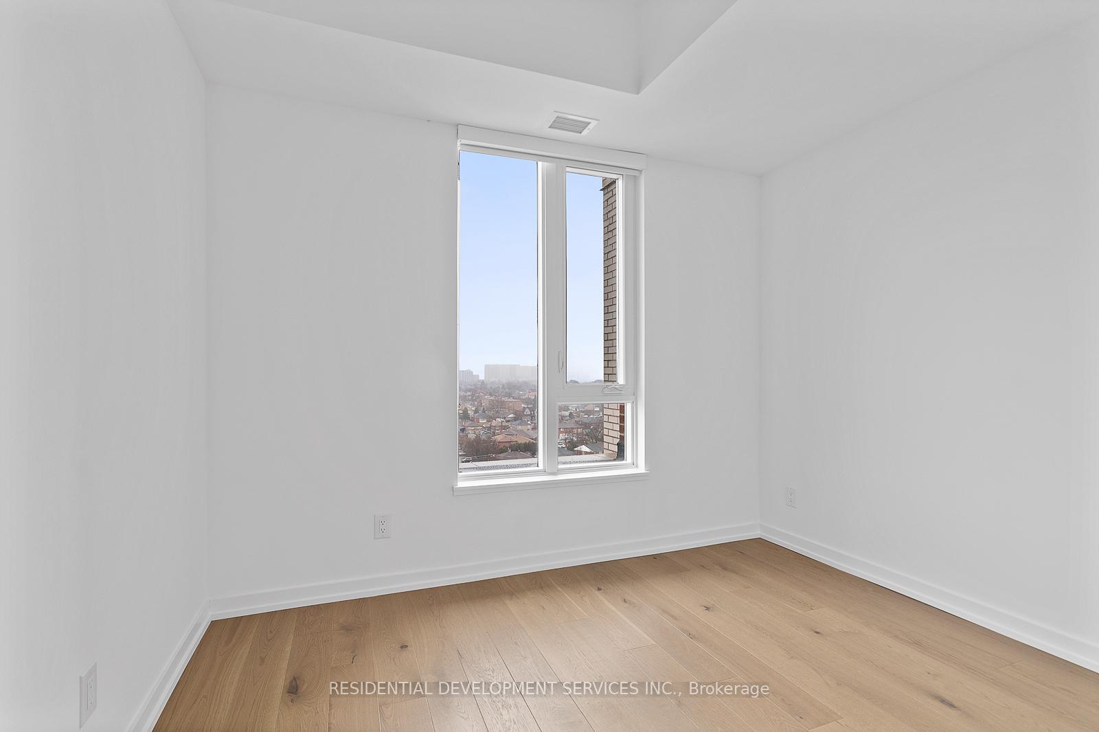 3 Bedrooms Condo at 3100 Keele,  Toronto For sale