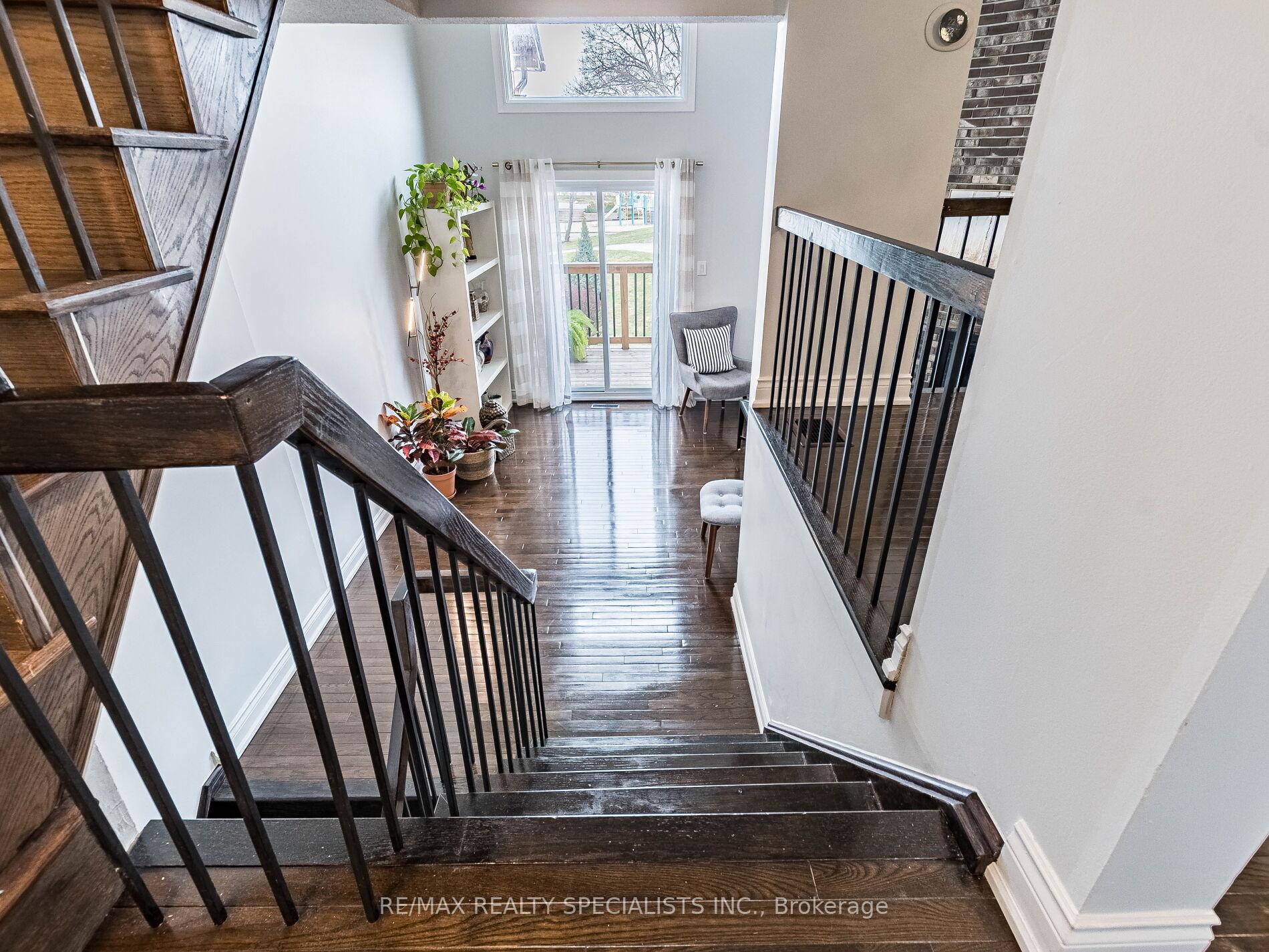 3 Bedrooms Condo at 1764 Rathburn,  Mississauga For sale