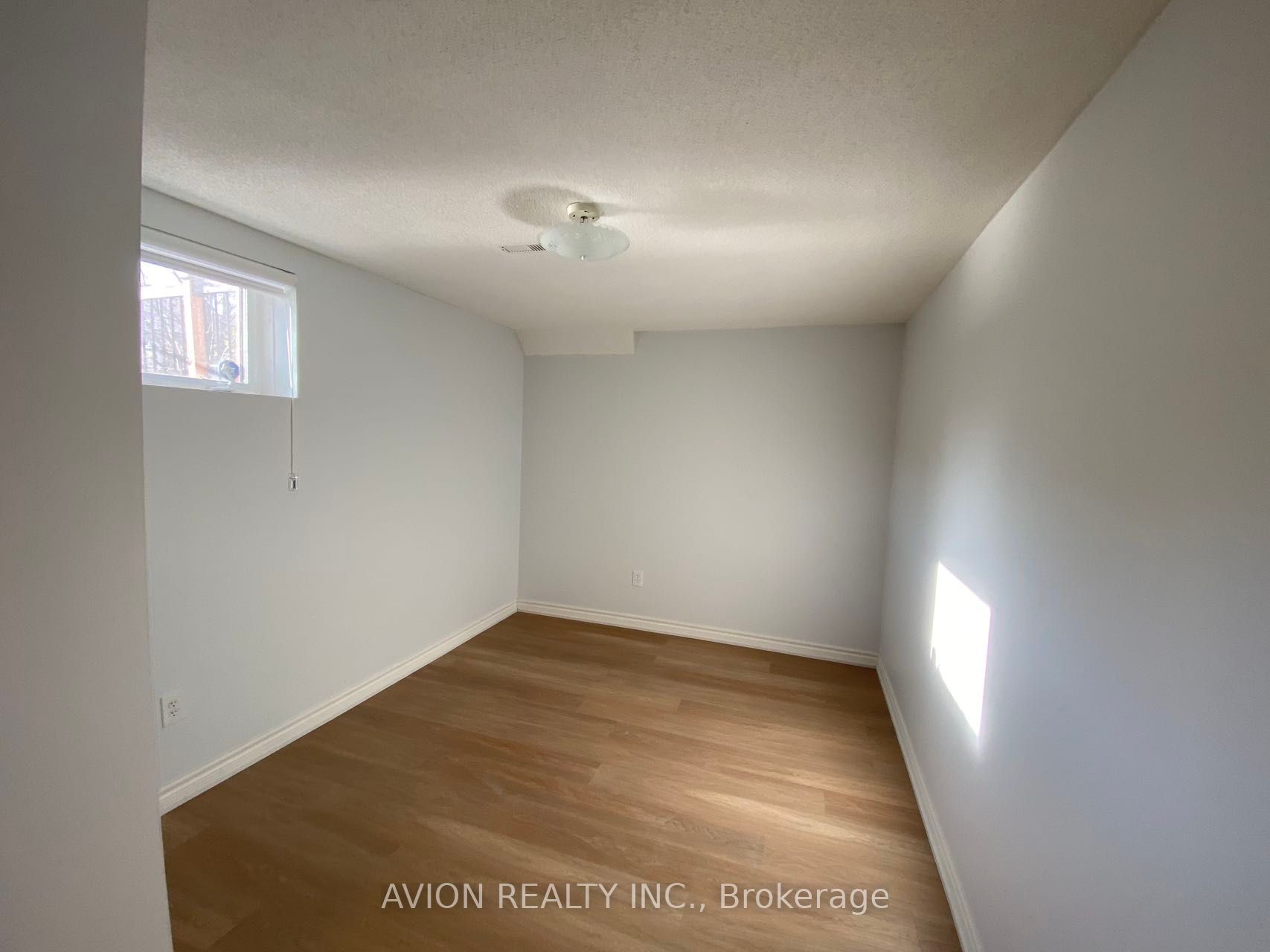 29 Falling River Drive, #basement