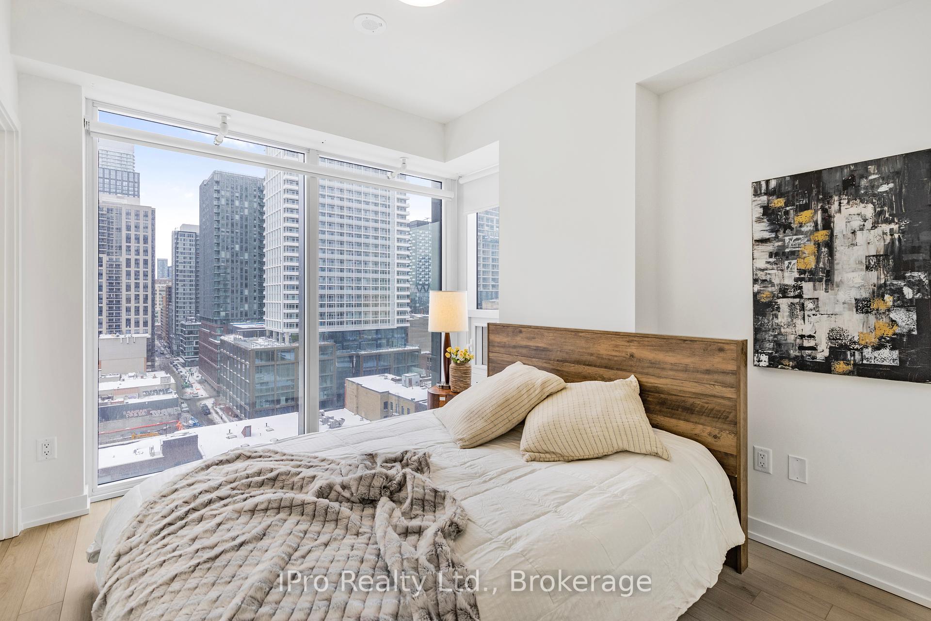 3 Bedrooms Condo at 89 CHURCH, Toronto For sale