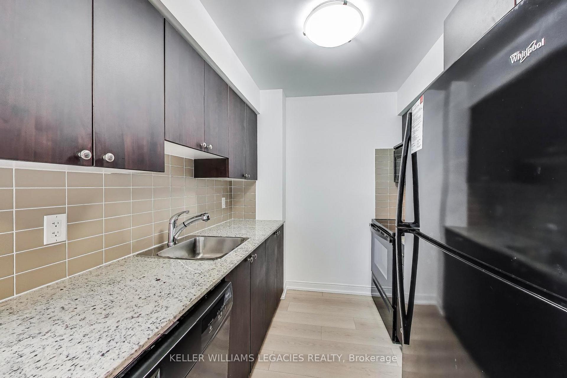1 Bedroom Condo at 181 Village Green, Toronto For sale