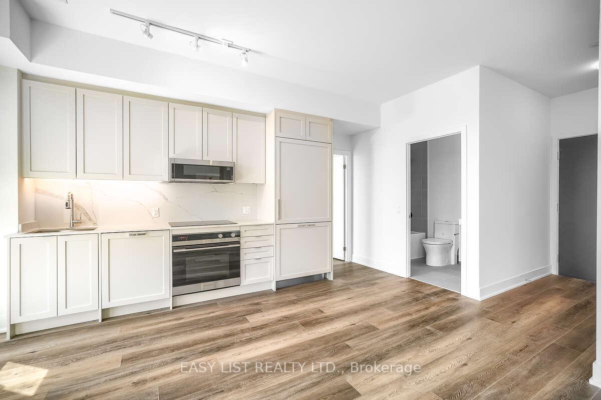 3 Bedrooms Condo at 250 Lawrence, Toronto For sale