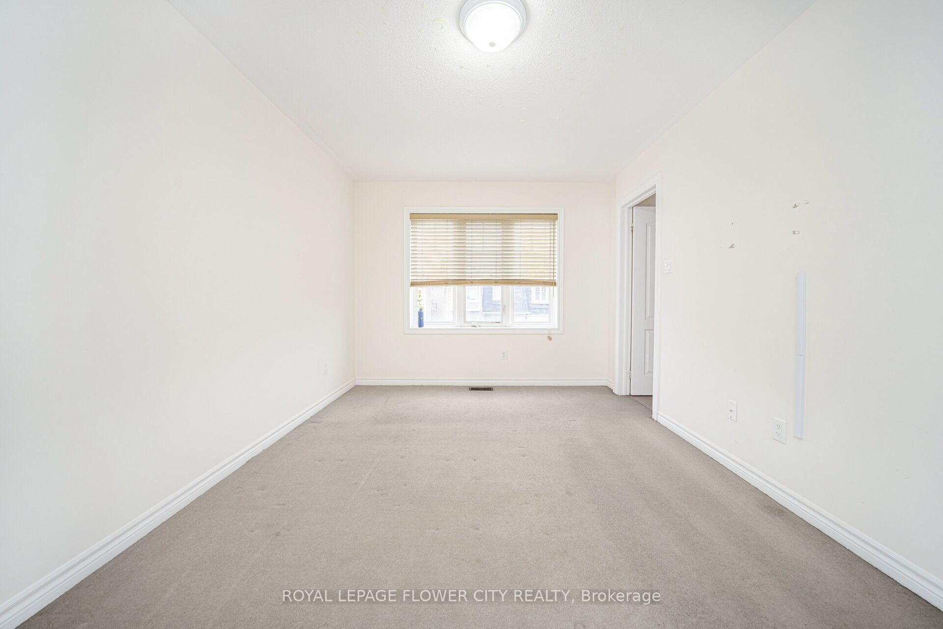 82 Magdalene Crescent