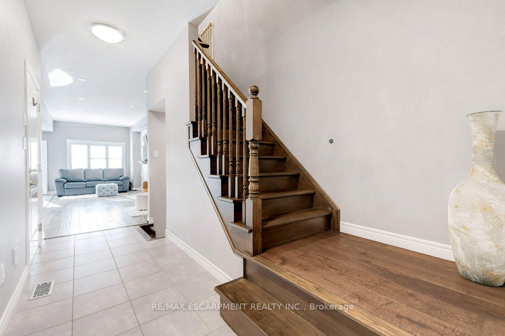 98 Shoreview Place, #12