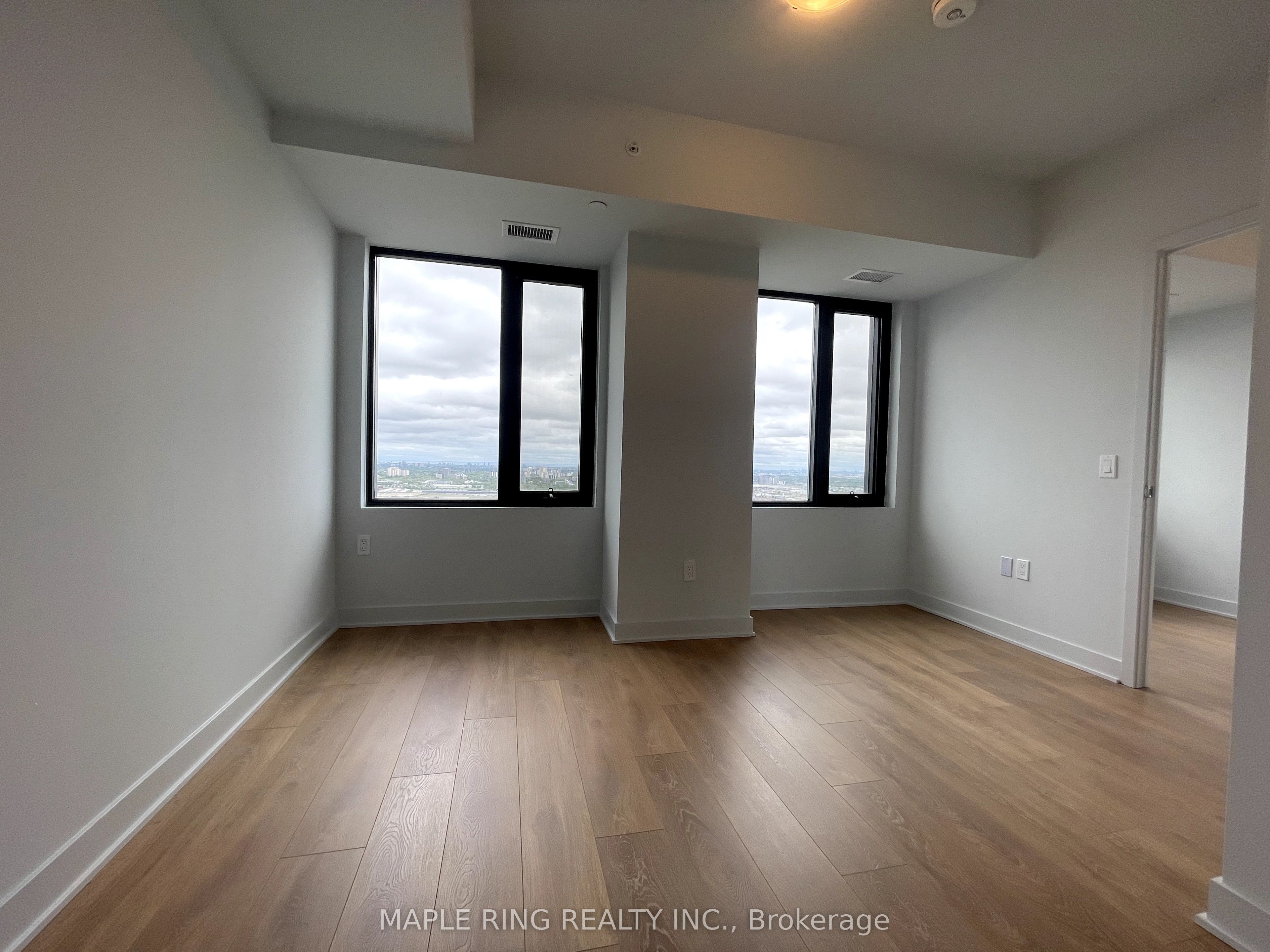 2920 Highway 7 Road, #3905