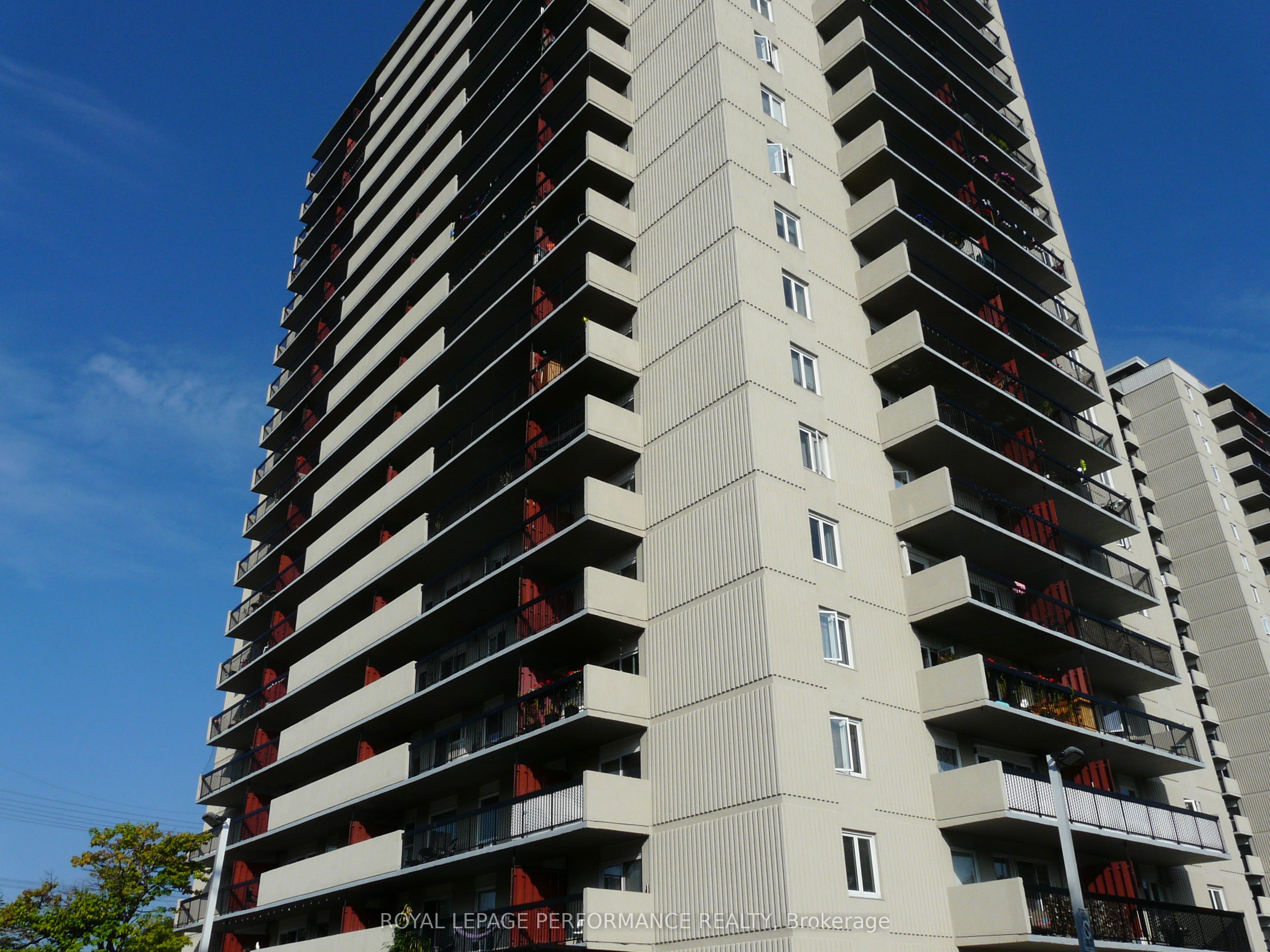 #1103 - 158B McArthur Avenue, VanierandKingsviewPark, ON K1L 8C9