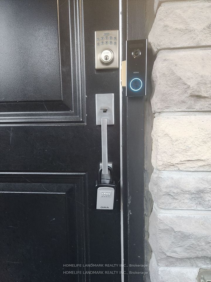 https://trreb-image.ampre.ca/QC0Q_1CYgwrOle8778ipnTmIIhPk3uQ4xxeGL4MhYss/rs:fit:960:960/wm:.5:so:0:50:.4/wmsh:10/wmt:PHNwYW4gZm9yZWdyb3VuZD0nd2hpdGUnIGZvbnQ9JzY4Jz5IT01FTElGRSBMQU5ETUFSSyBSRUFMVFkgSU5DLiwgQnJva2VyYWdlPC9zcGFuPg/L3RycmViL2xpc3RpbmdzLzQxLzA3LzM5LzkxL3AvMmQxNjdkODQtMzI2Mi00MmRkLTg0ZjAtZThkYjQxOWQxNjQ4LmpwZw.jpg