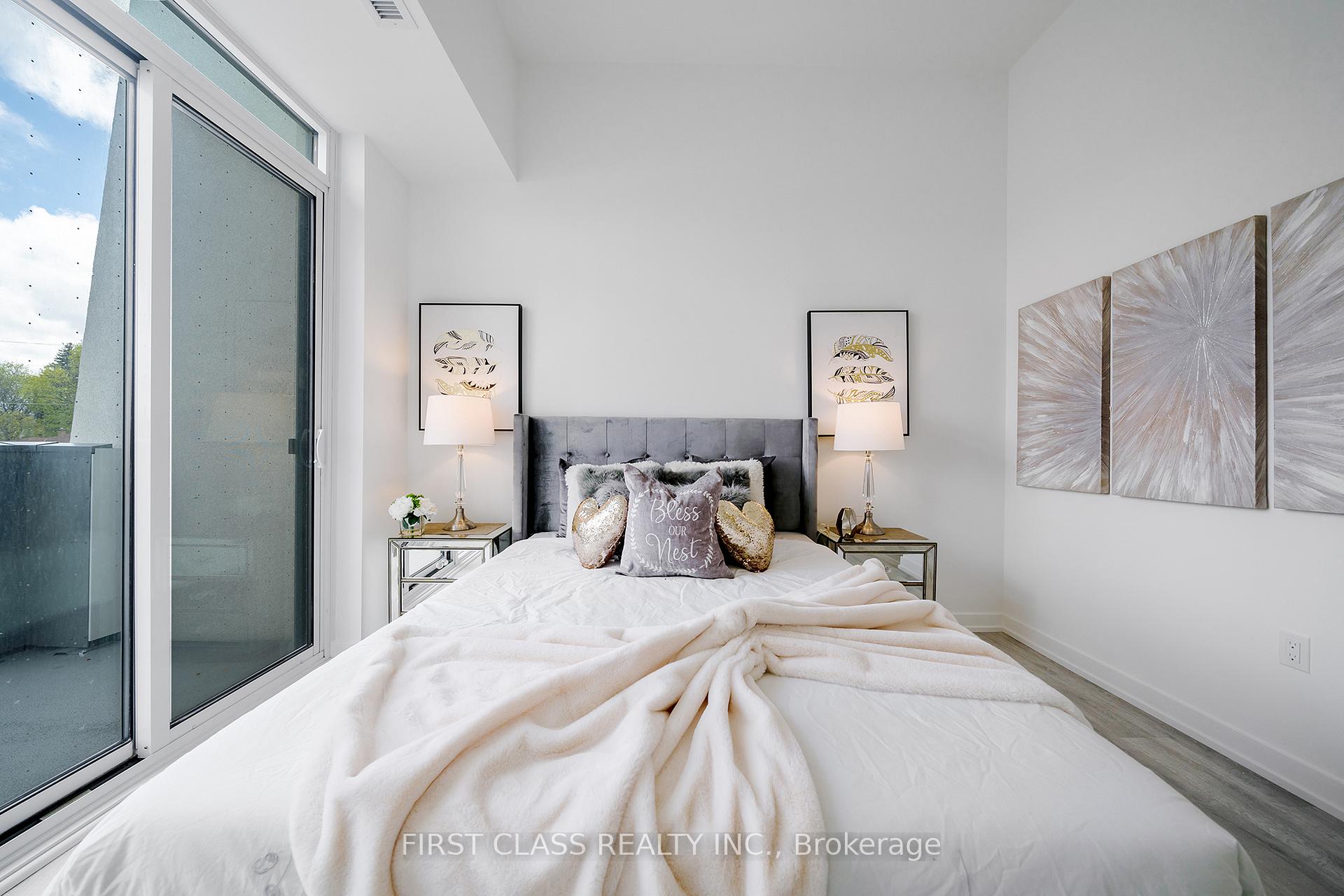 3 Bedrooms Condo at 8 Olympic Gdn, Toronto For sale