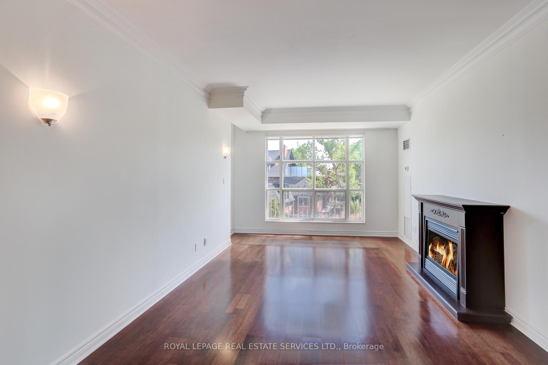 3 Bedrooms Condo at 3085 Bloor, Toronto For sale