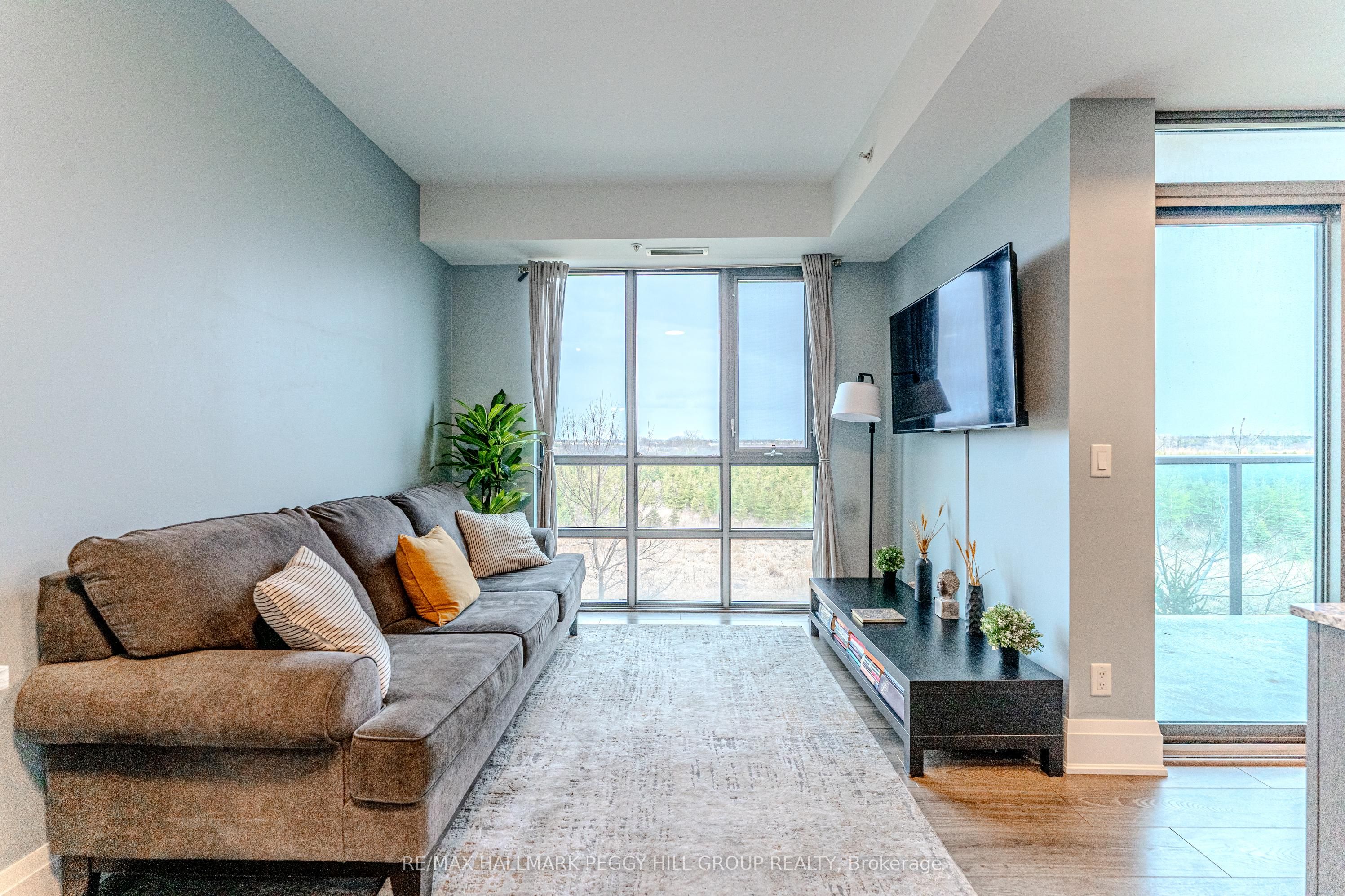 45 Yorkland Boulevard, #206