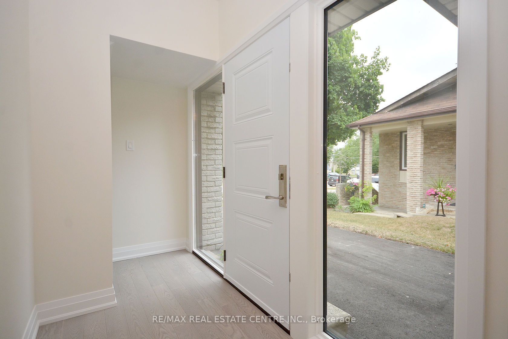 2912 Arvida Circle