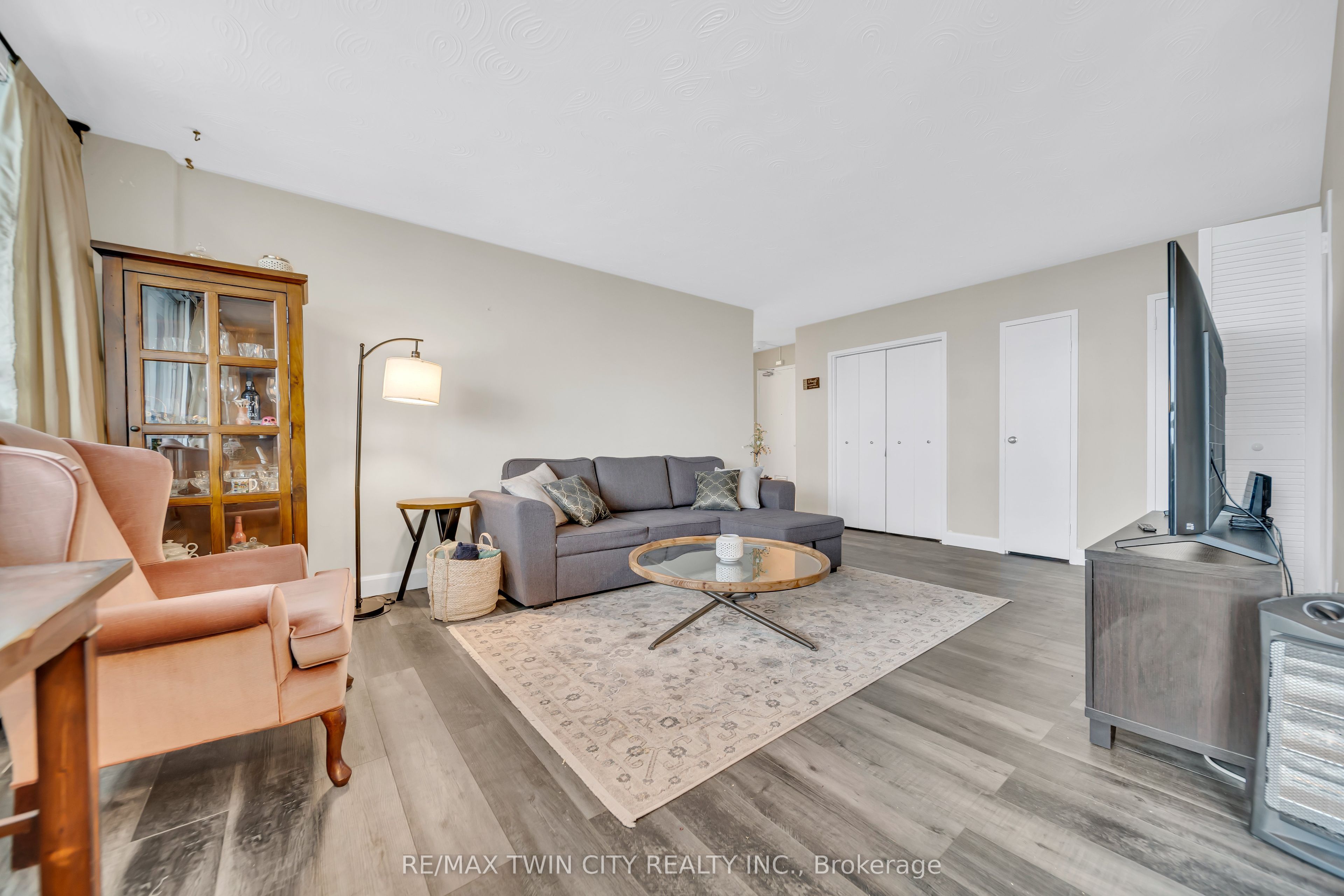 24 Midland Drive, #701