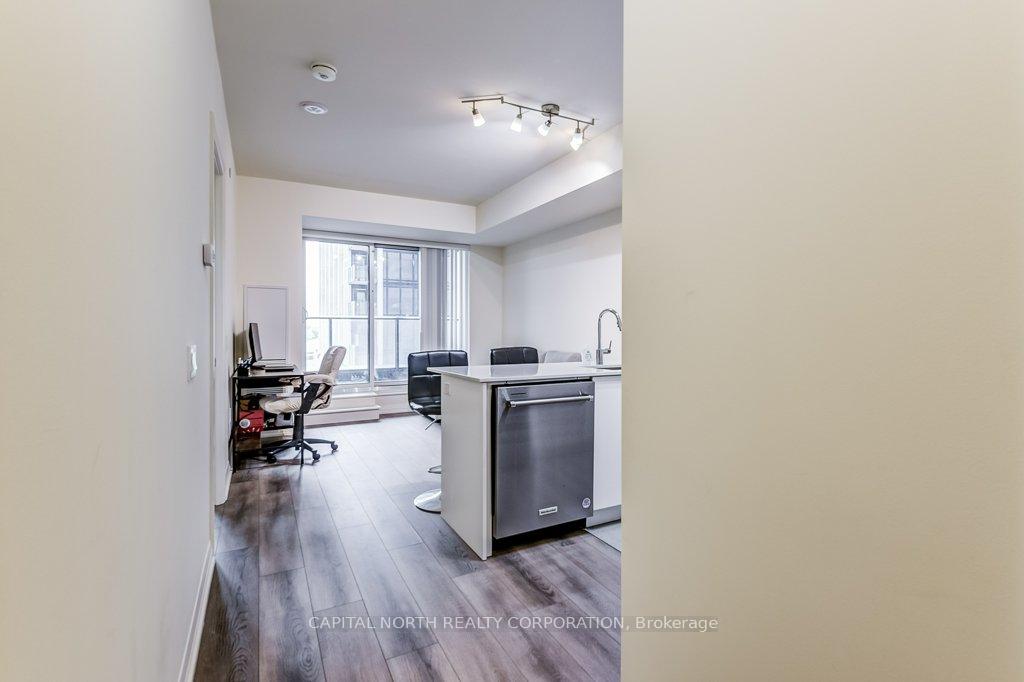 1 Bedroom Condo at 8960 Jane, Vaughan For sale