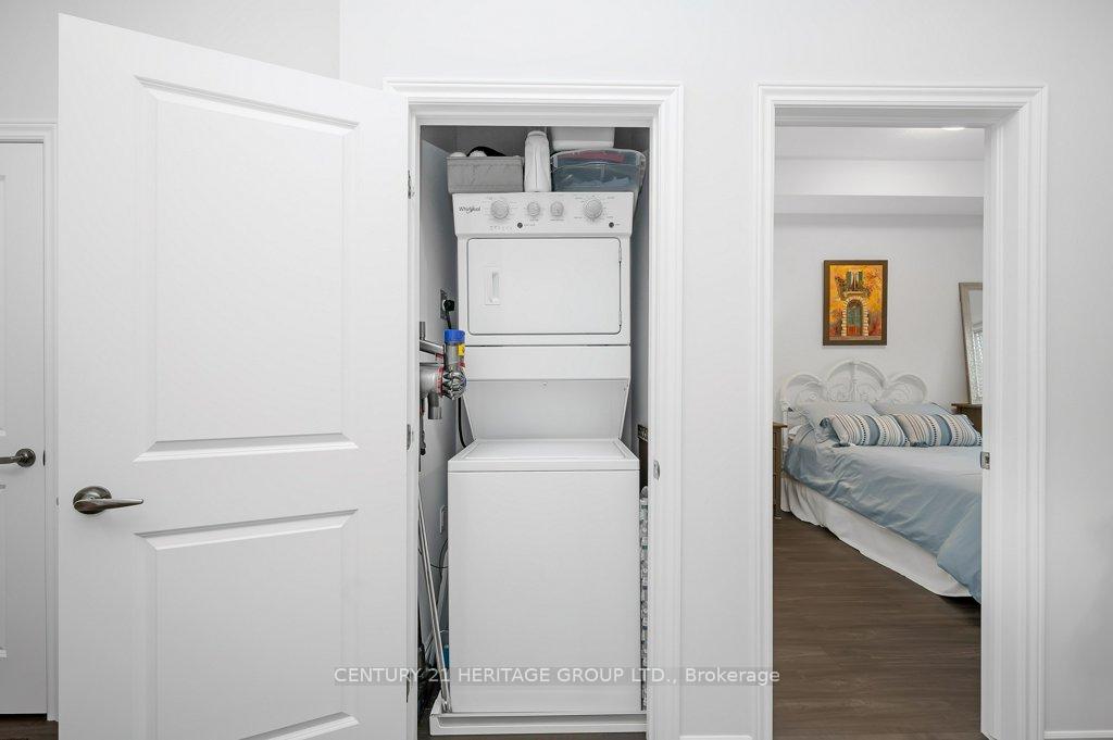 1 Bedroom Condo at 2605 Binbrook,  Hamilton For sale