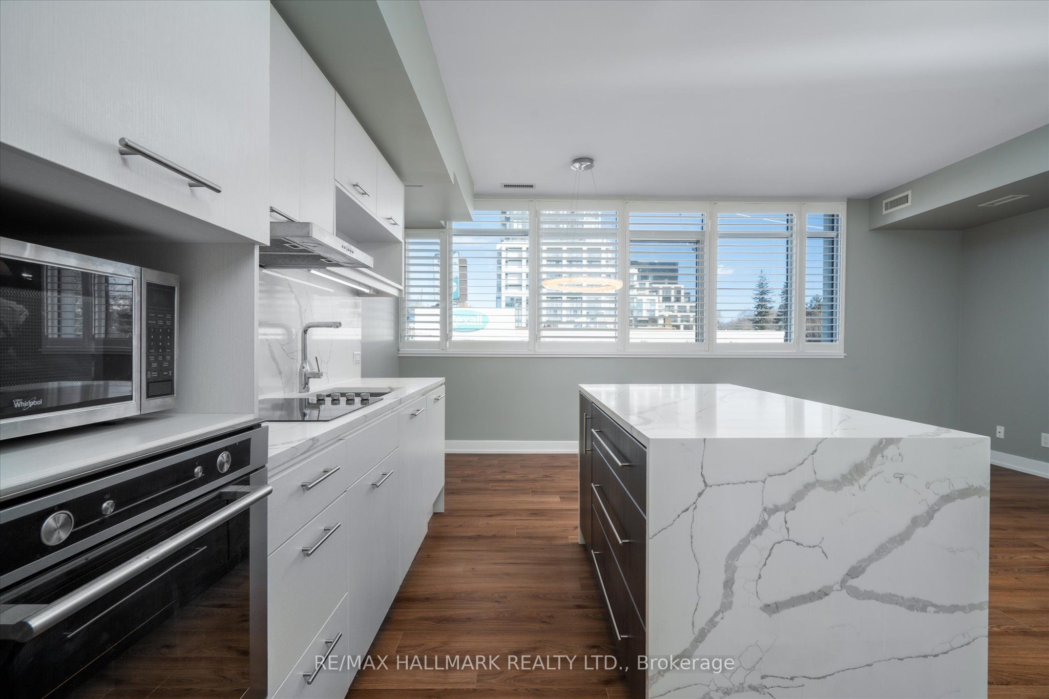 170 Chiltern Hill Road, #208