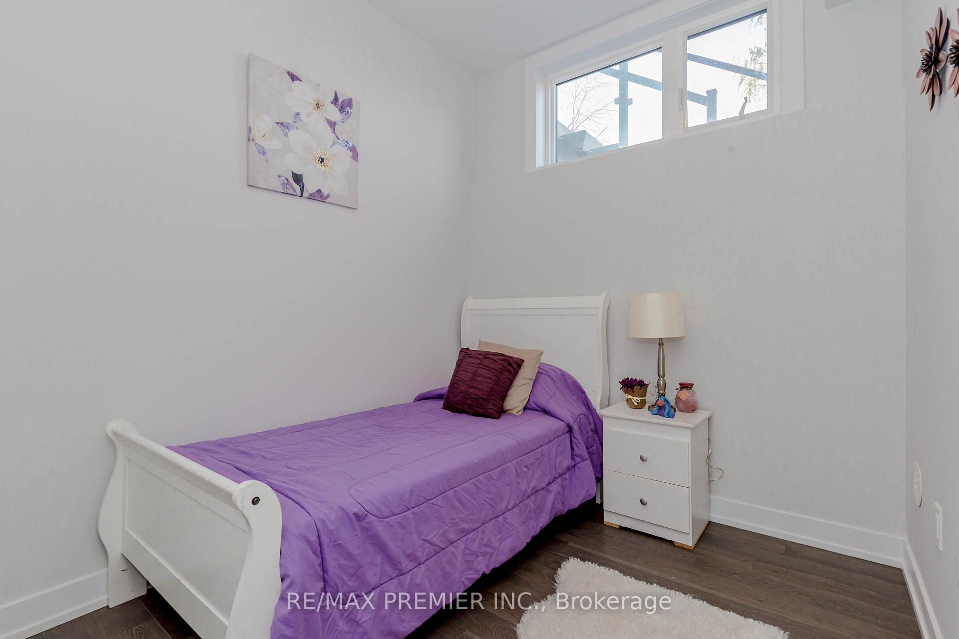 3 Bedrooms Condo at 9560 ISLINGTON,  Vaughan For sale
