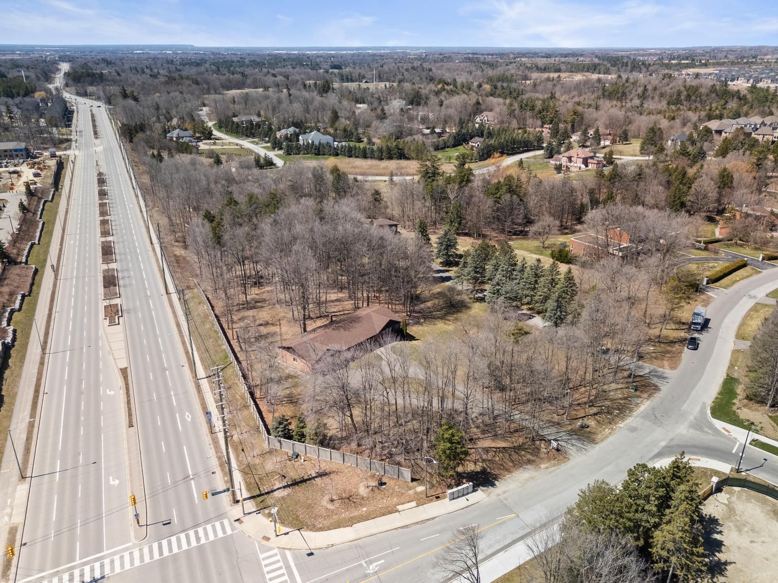 16 Millwood Parkway