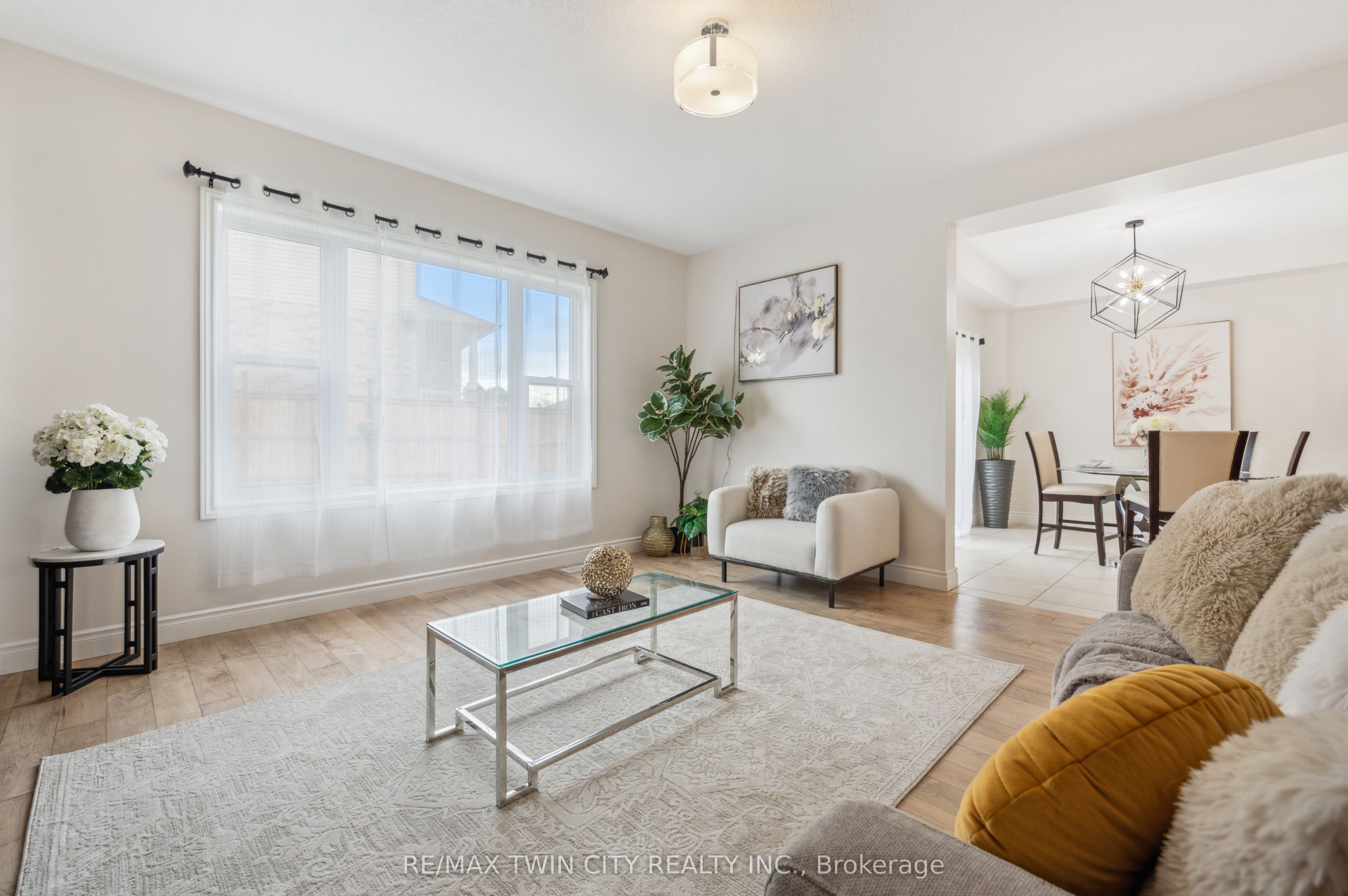 450 Applegate Court