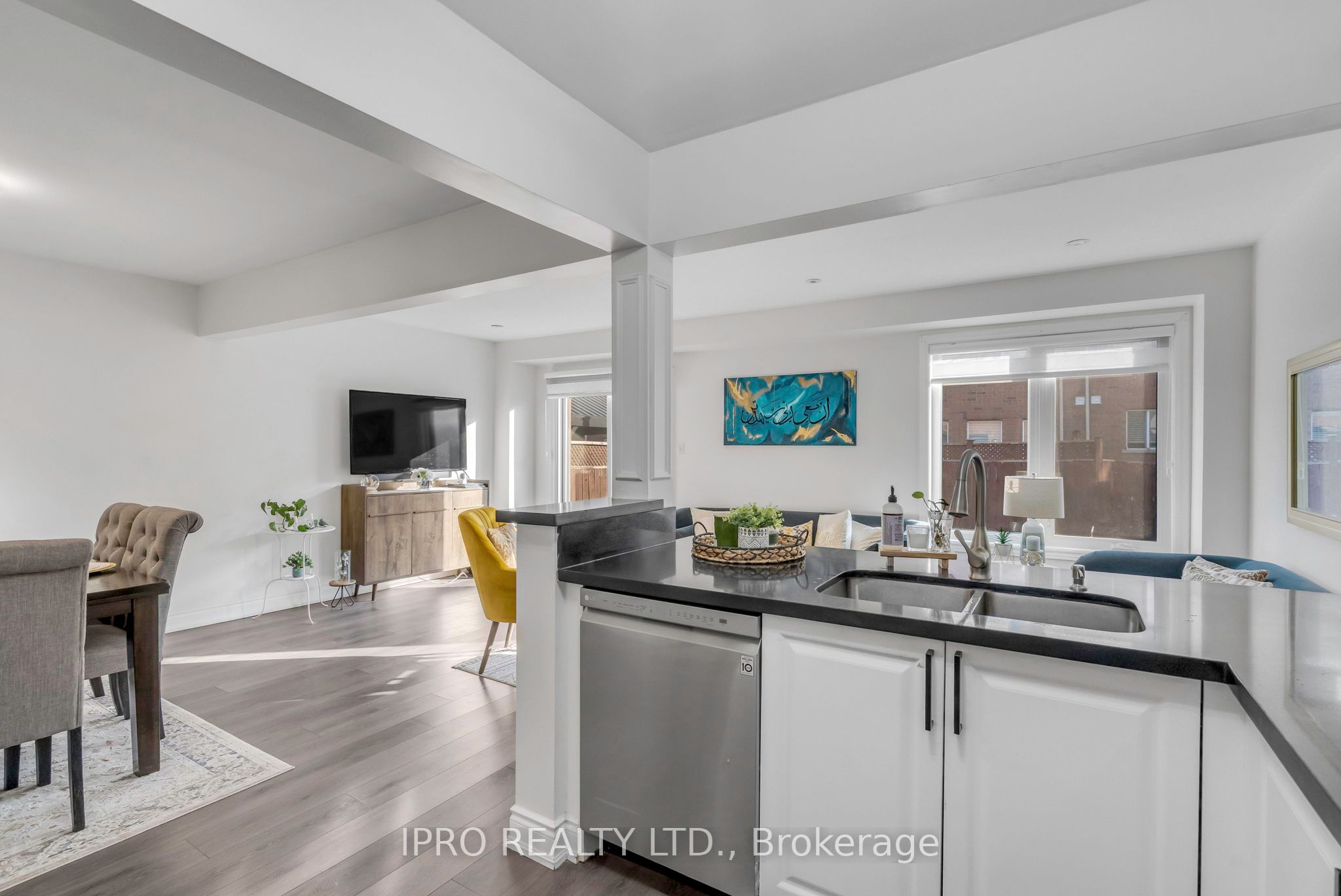 147 Waters Boulevard