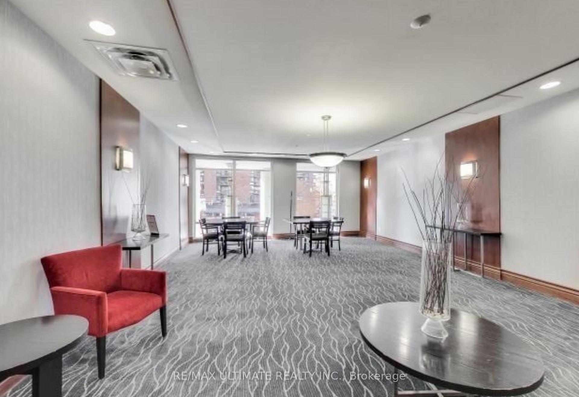 2 Bedrooms Condo at 1121 Bay, Toronto For sale