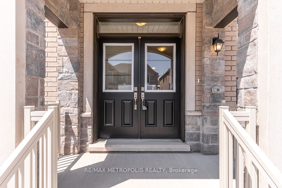 1481 Buttercup Court, Milton, ON L9E 1G5