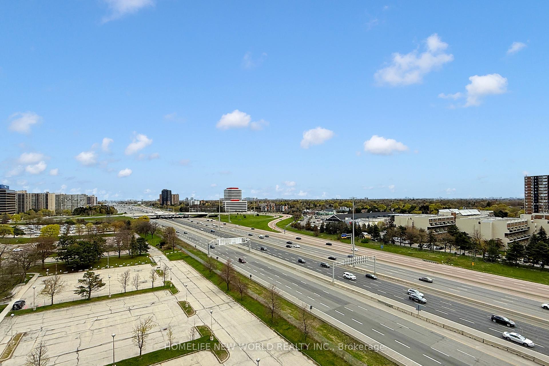 2 Bedrooms Condo at 10 Eva,  Toronto For sale
