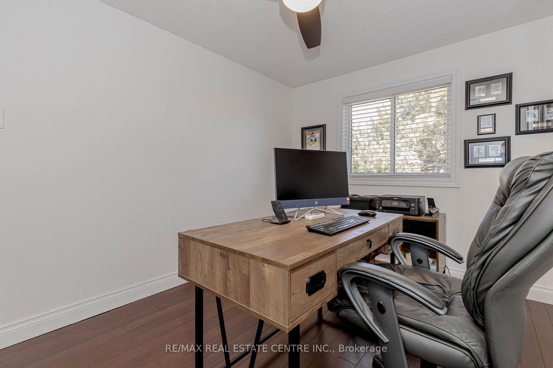3 Bedrooms Condo at 1526 Lancaster,  Oakville For sale