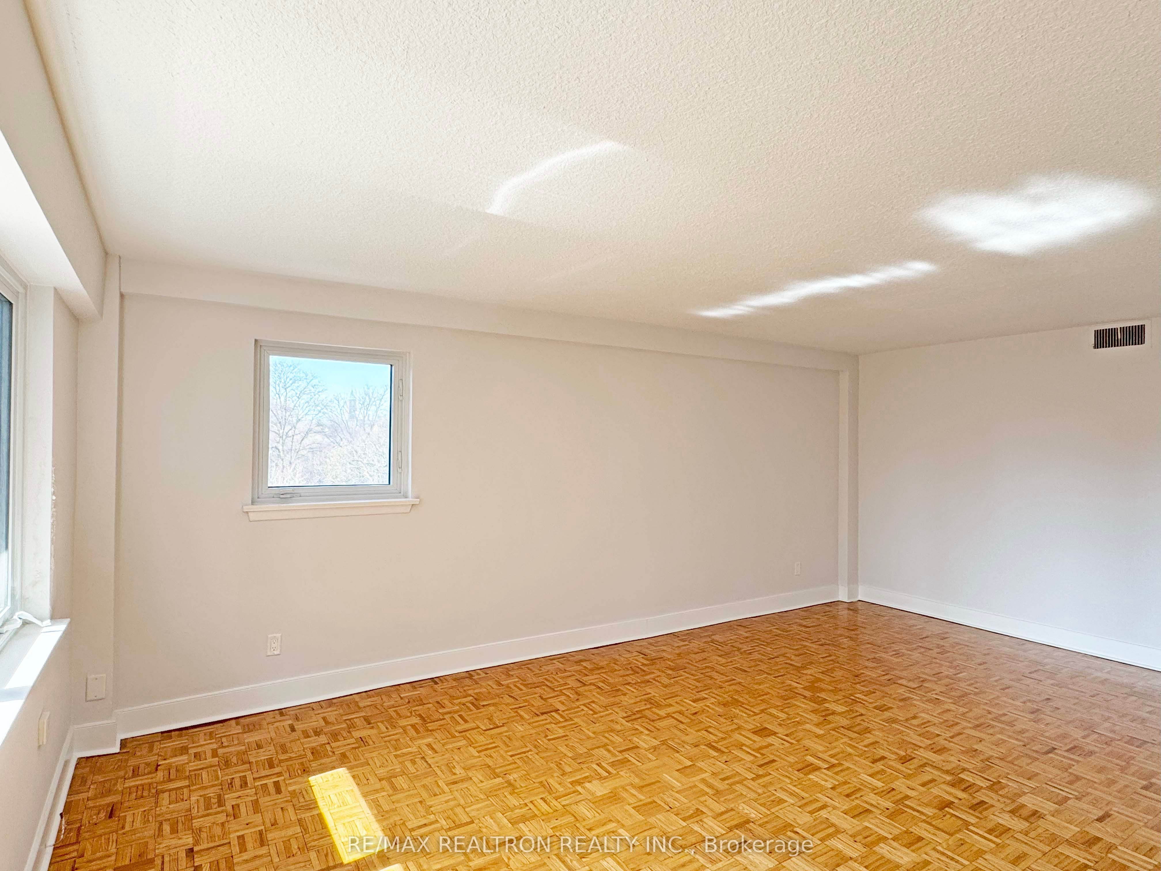 95 Lawton Boulevard, #605
